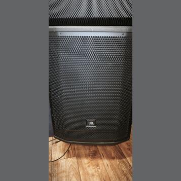 JBL PRX 700