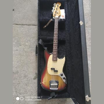 Fender Mustang Bass 1974