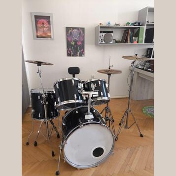 Prodám bicí soupravu Tama Rockstar