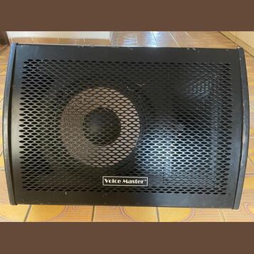 Prodám 2ks pódiových odposlechů VOICE MASTER VM-412M