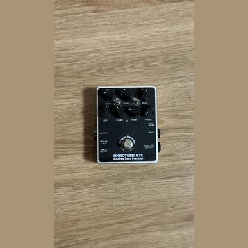 Darkglass Microtubes B7K - basový efekt
