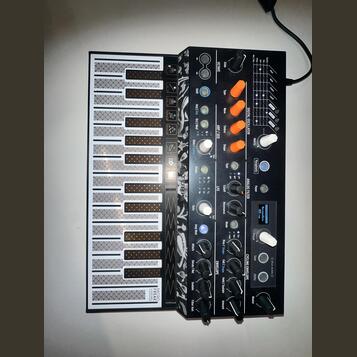 Prodám Arturii microfreak