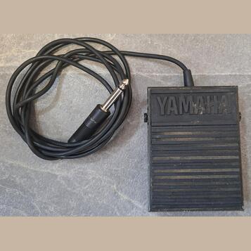 Yamaha footswitch