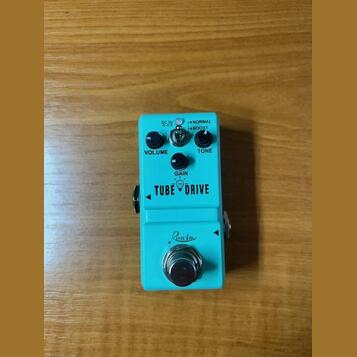 Rowin Tube Drive – malý overdrive/boost, hraje skvěle, levně