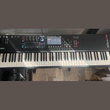 Yamaha MODX M8 