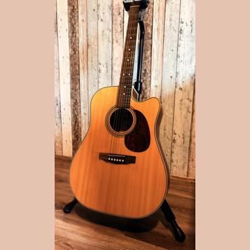 Cort MR 600F NS