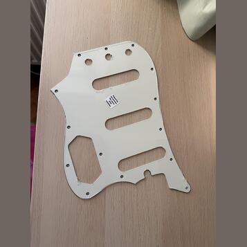 Fender Bass VI pickguard
