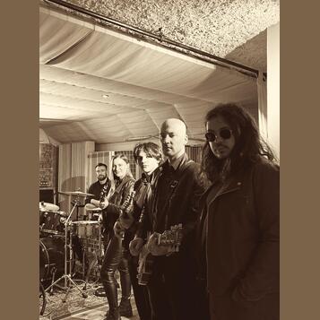 Hledame vokalistu do rock'n'roll bandu