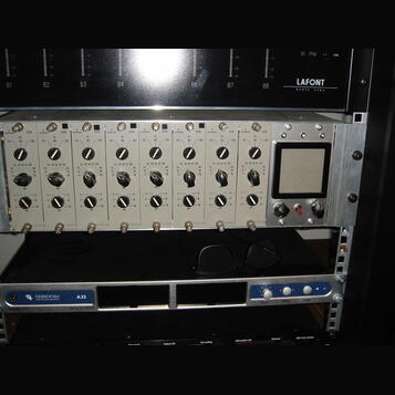 SIEMENS SITRAL MIC 8 kanálový předzesilovač