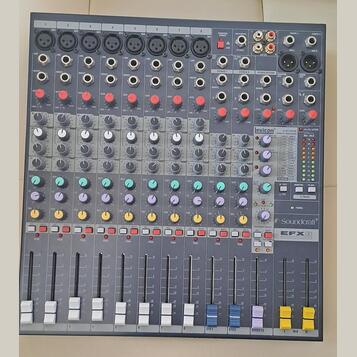 Mix Soundcraft EFX 8