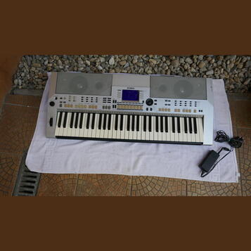 KLÁVESY KEYBOARD Yamaha PSR-S550