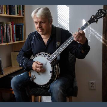Výuka 5strunného banja (bluegrass / country)
