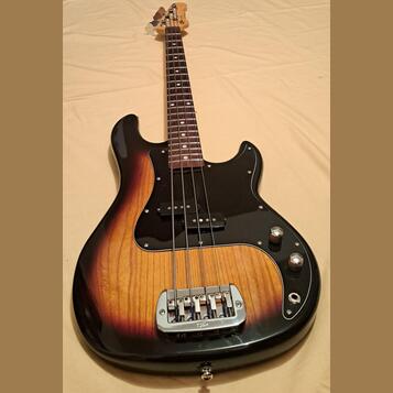 G&L LB-100 Tribute Series