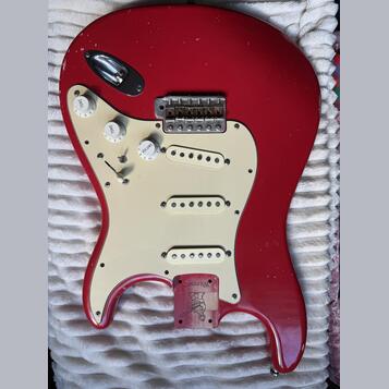 Warmoth Nitro stratocaster body 
