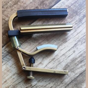 Kapodastr na dobro/reso squareneck Shubb C6b