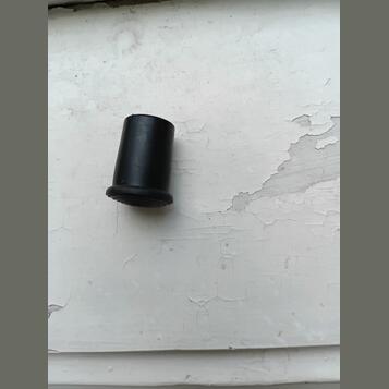 Kryt na bodec kontrabas