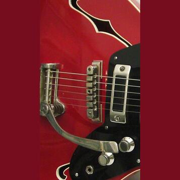 Koupím originální kobylku a pickguard Jolana Tornádo 