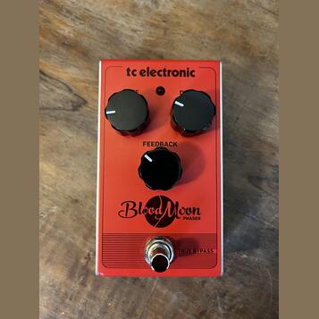 TC Electronic Blood Moon