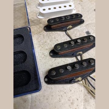Fender stratocaster set AVRI 1986-8