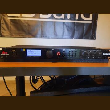 dbx DriveRack PA2 –procesor pro řízení reproboxů