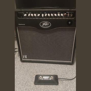 Peavey VK20 II 230EB + Stereo looper JamMan + Valeton GP100