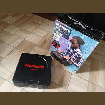 Numark PT01 Scratch gramofon + deska zdarma