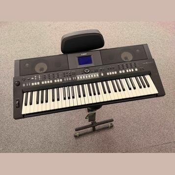Prodám klávesy Yamaha PSR-S650