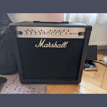 Kombo Marshall MG50CFX