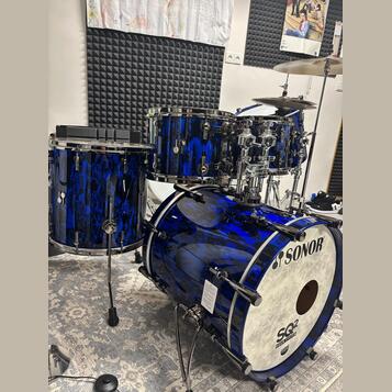 SQ2 - Blue tribal - black edition-stav Perfektní.