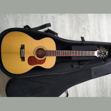 Cort O6 Gold - akustická celomasívna gitara 