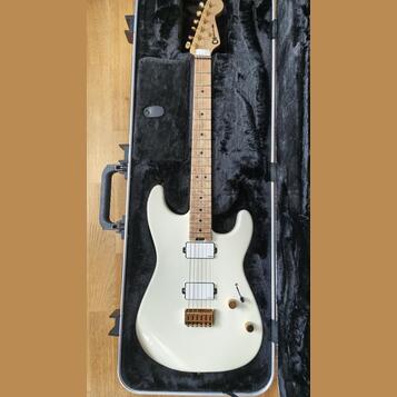 Charvel Pro-Mod San Dimas Style 1 Snow White