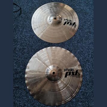 Úklid zkušebny, paiste část rock setu, činely