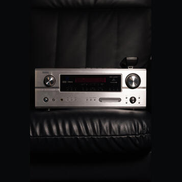 Denon AVR-2106 – klasický poctivý AV receiver / zesilovač
