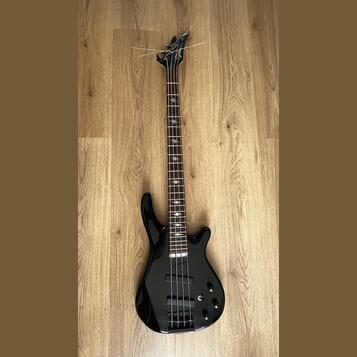 Baskytara Shark 4strunná + obal | Black Gloss | Metal/Rock