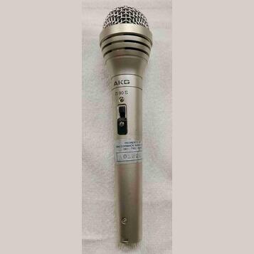 Vintage AKG D90S