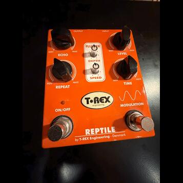 T-Rex Reptile – analog style delay / modulation