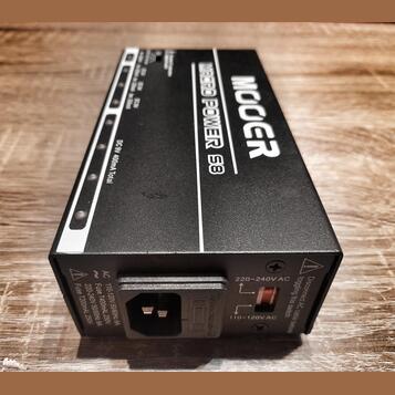 MULTIADAPTÉR MOOER S8