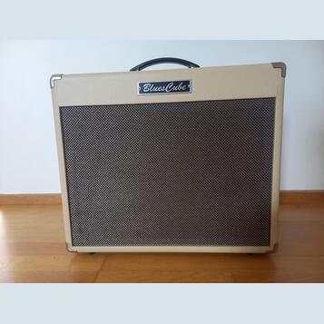 Kombo Roland Blues Cube Stage