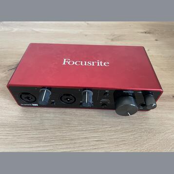 Zvukovka Focusrite Scarlett 2i2