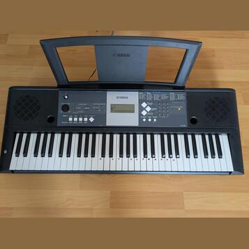 Klávesy Yamaha YPT 230