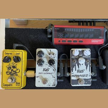 Rozprodávám efekty z pedalboardu