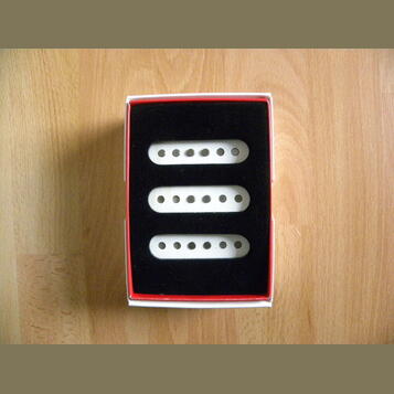 3x Single Coil Alnico, bílé