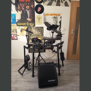 Prodám elektrické bicí značky Alessis