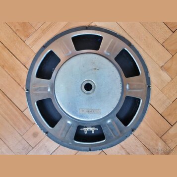 15" Bass/kytar repro 200 watt, 8 ohm.