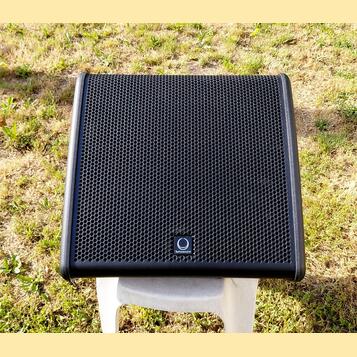 Prodám aktivní odposlech Turbosound TFX122M-AN 