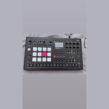 Analog Rytm mk2, 6 měs. starý