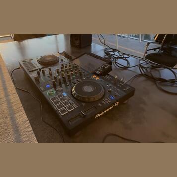Pioneer DJ XDJ-RX3 + ochranný kufr / case