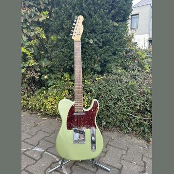 Custom Tele Style – 3,1 kg, Fender snímače, ergonomické tělo