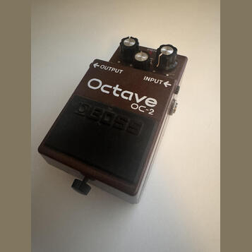 Boss OC-2 Octave – legendární analogový oktáver