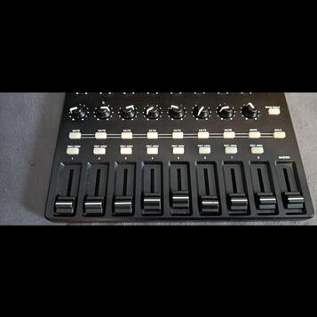 Akai Midi mix